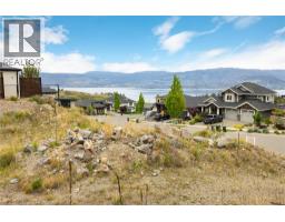 5677 Mountainside Drive, Kelowna, BC V1W5L5 Photo 8