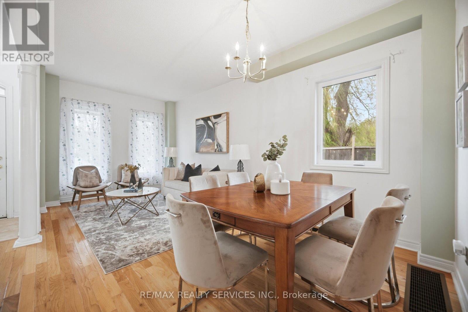 40 SIR JACOBS CRESCENT - 12
