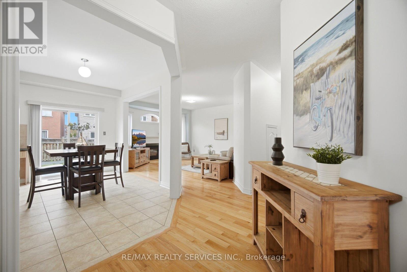 40 SIR JACOBS CRESCENT - 15