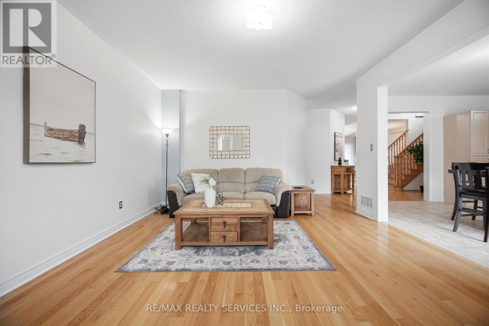 40 SIR JACOBS CRESCENT - 22