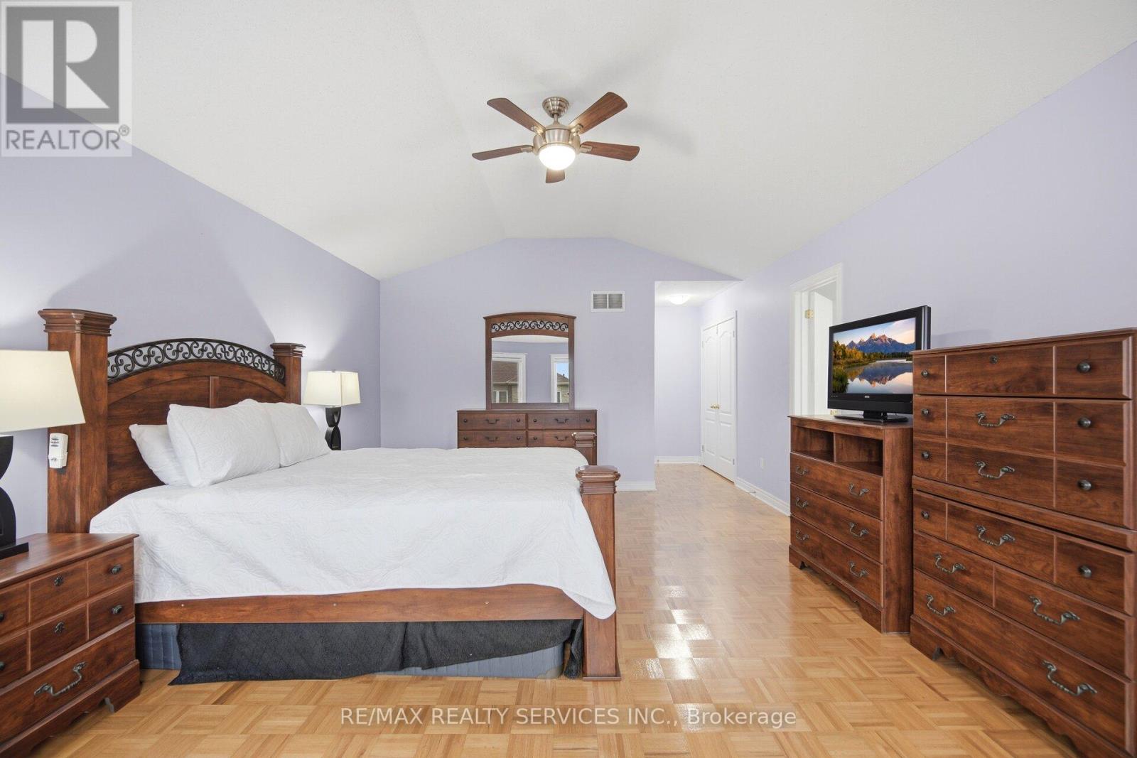 40 SIR JACOBS CRESCENT - 29
