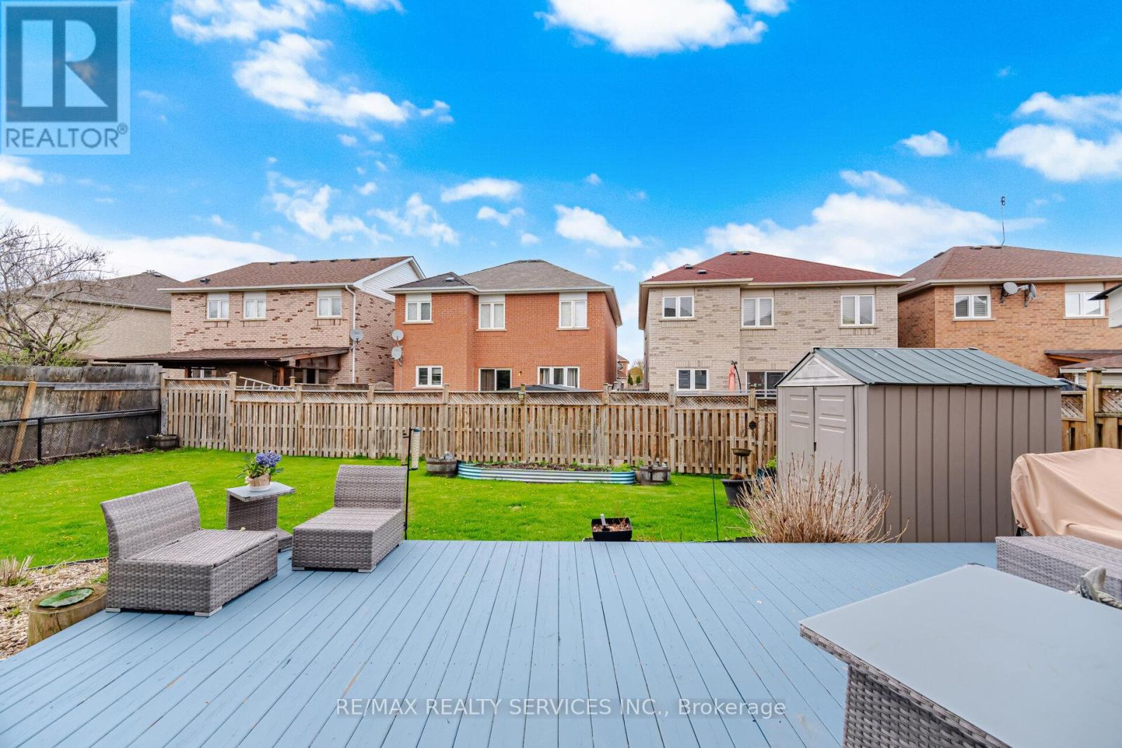 40 SIR JACOBS CRESCENT - 44