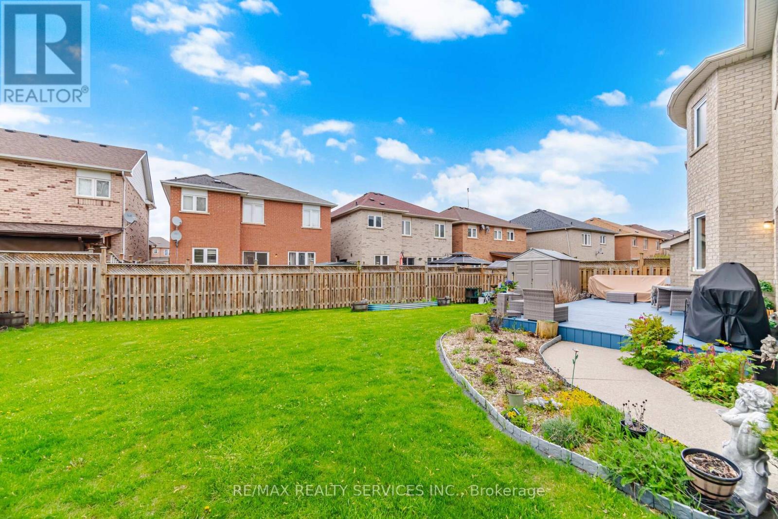 40 SIR JACOBS CRESCENT - 48