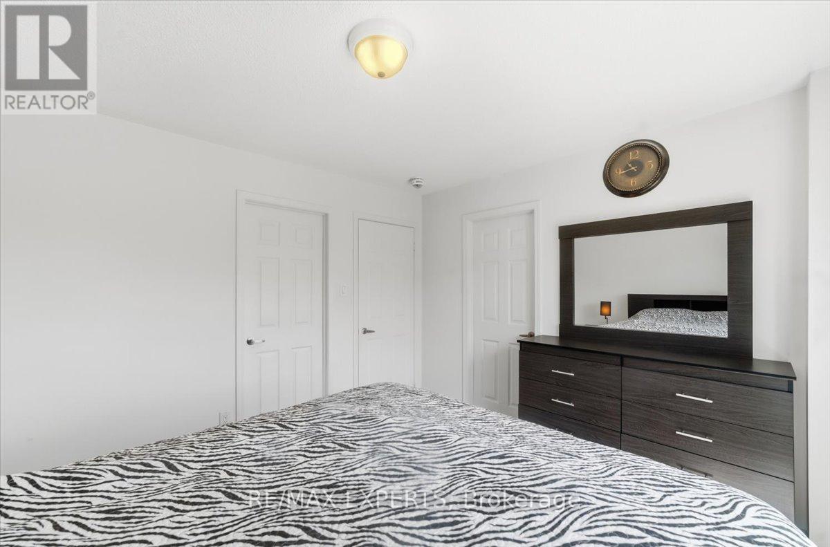 #218 250 SUNNY MEADOW BOULEVARD - 20