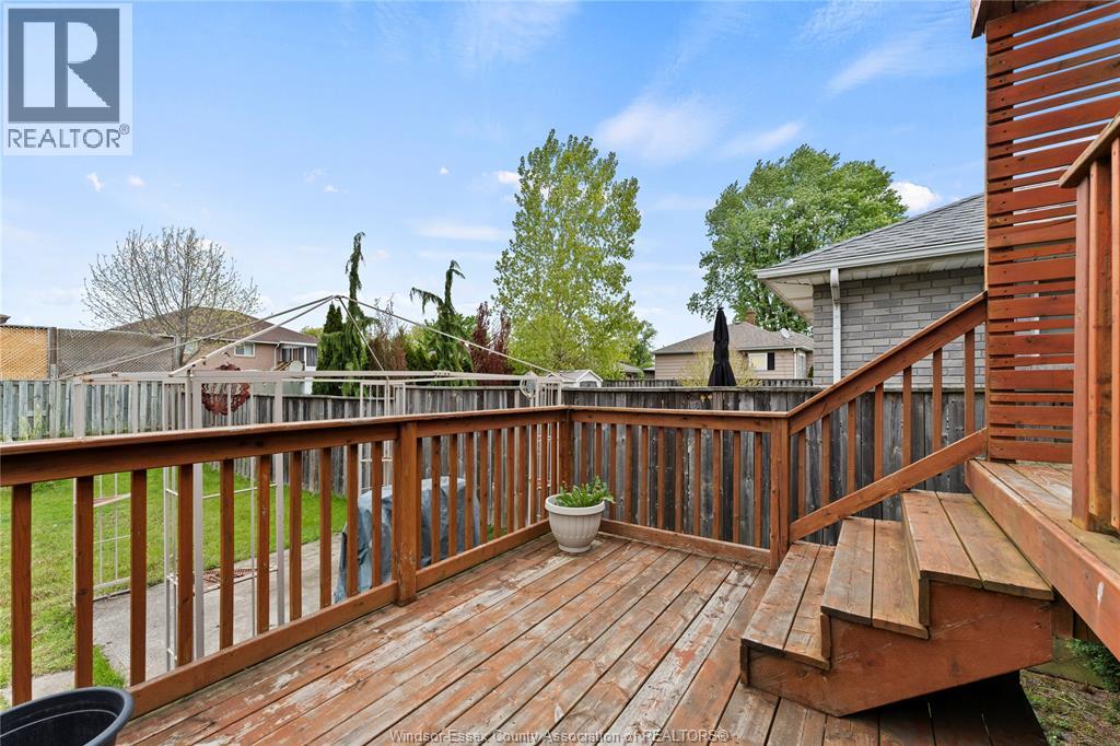 1560 GRAND MARAIS ROAD East, Windsor, Ontario, N8W1W2 — Photo 8