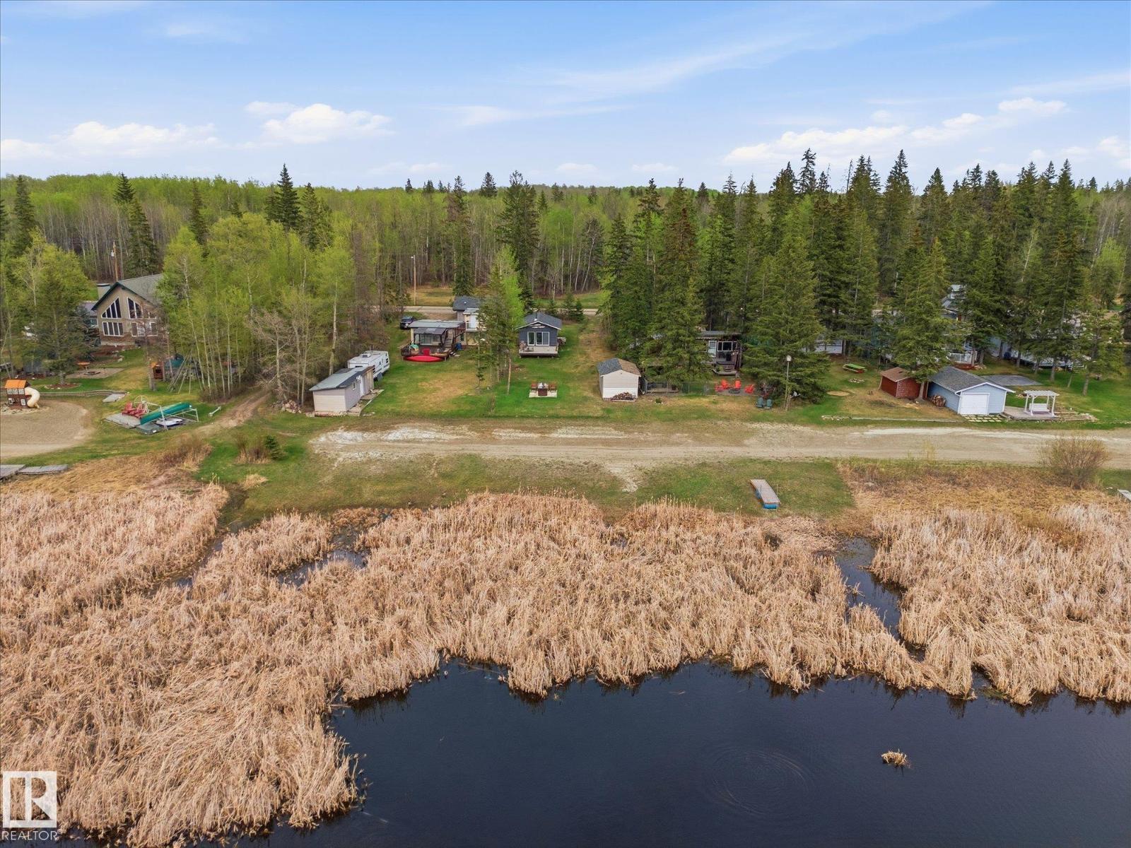 299 Lakeshore Drive - 34