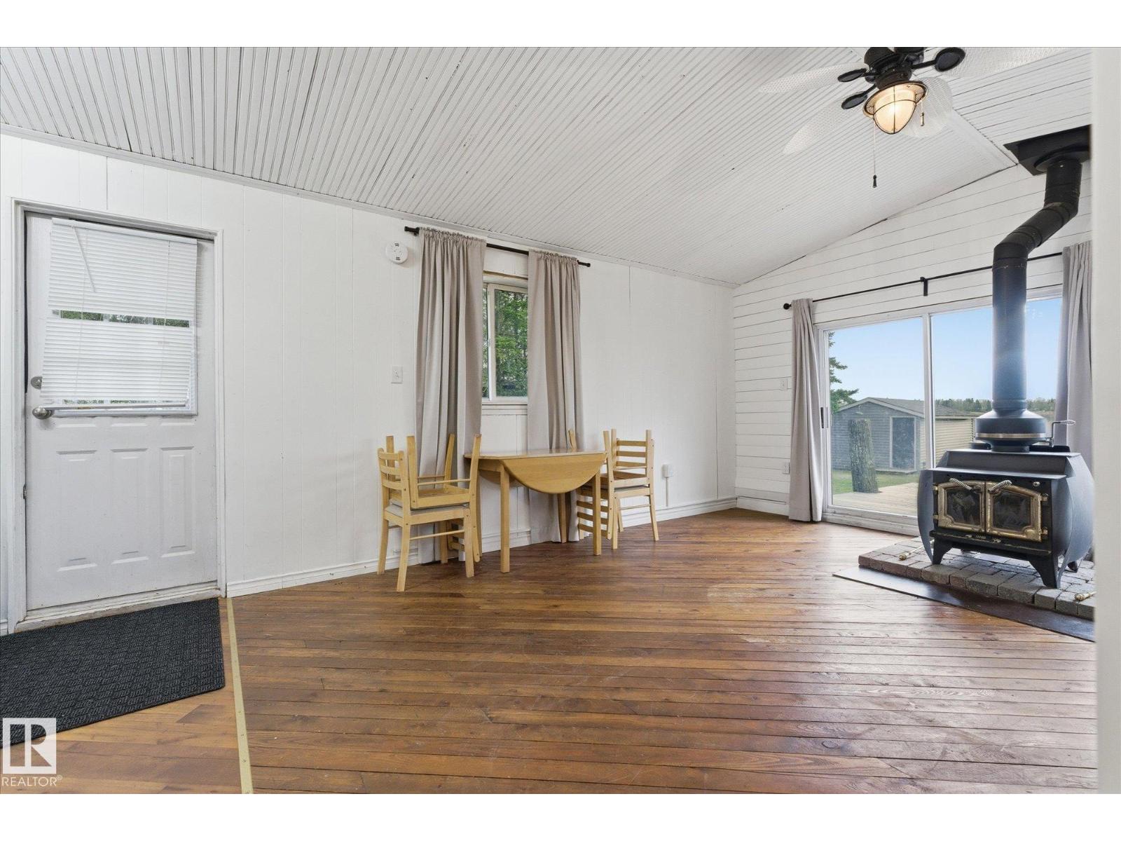 299 Lakeshore Drive - 13