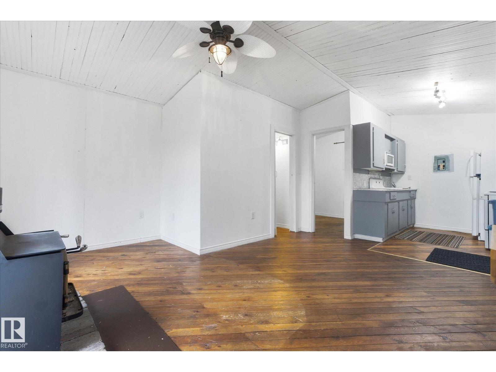 299 Lakeshore Drive - 14