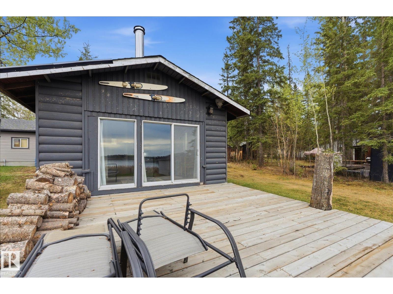 299 Lakeshore Drive - 21