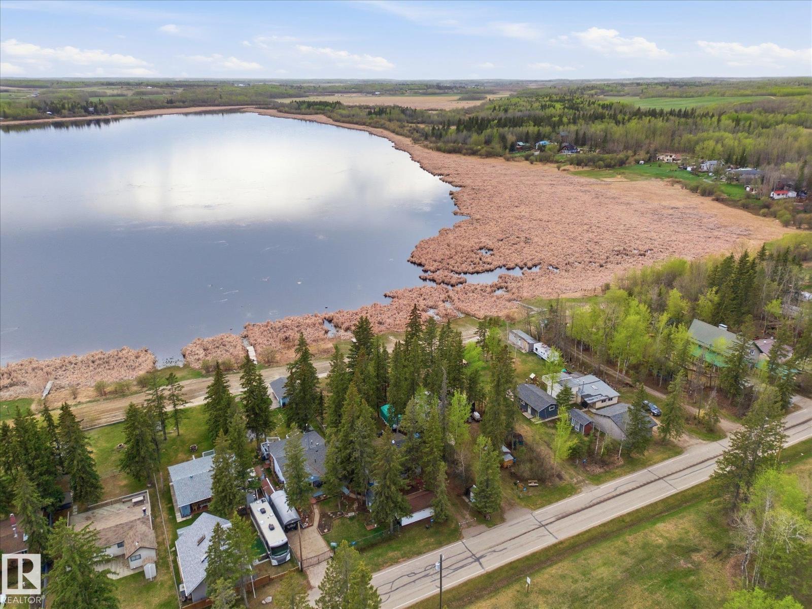 299 Lakeshore Drive - 44