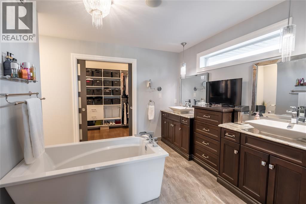 482 AUTUMN BREEZE DRIVE, Sarnia, Ontario, N7S0C4 — Photo 45
