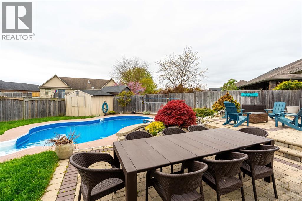 482 AUTUMN BREEZE DRIVE, Sarnia, Ontario, N7S0C4 — Photo 6