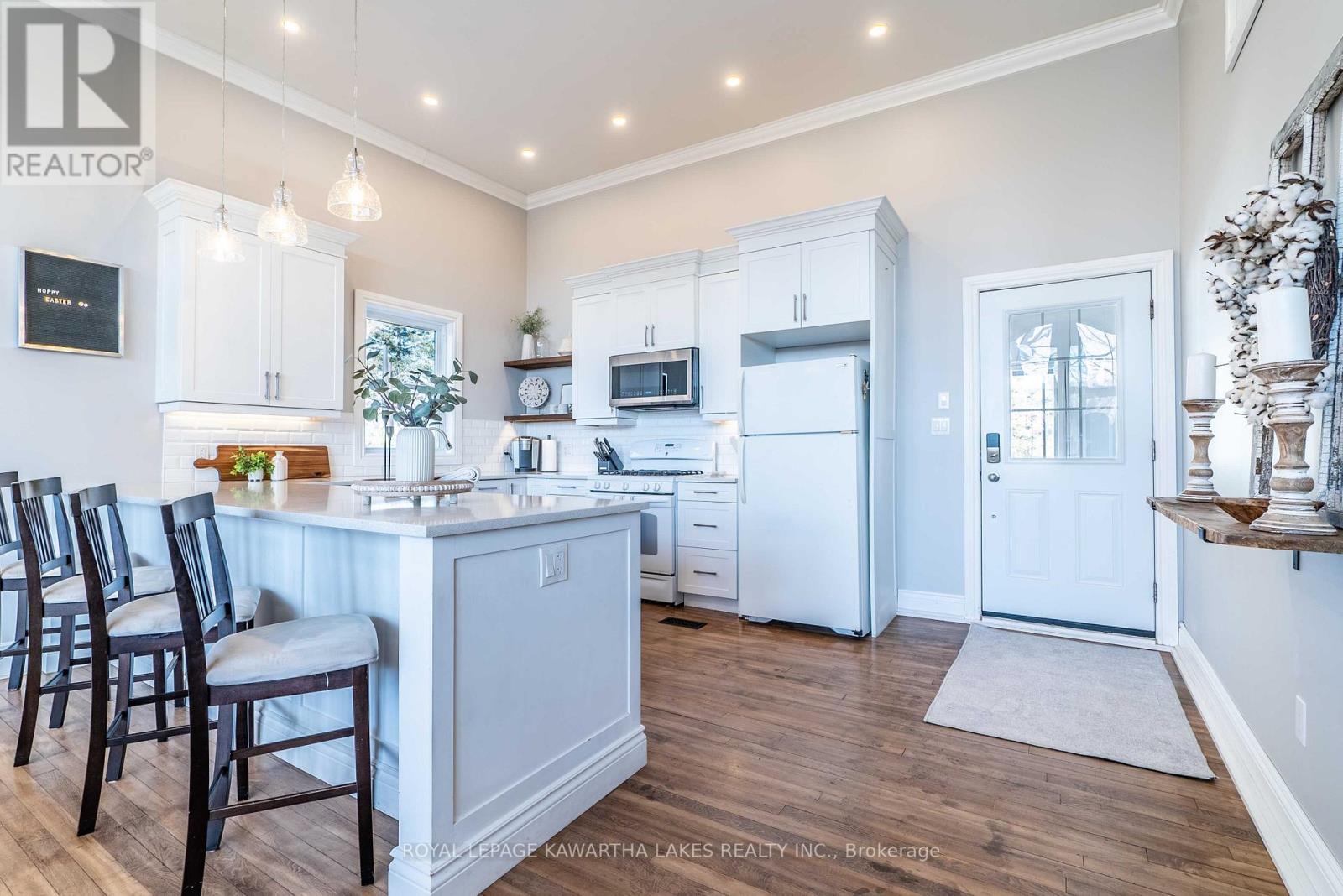 5393 35 HIGHWAY - 5