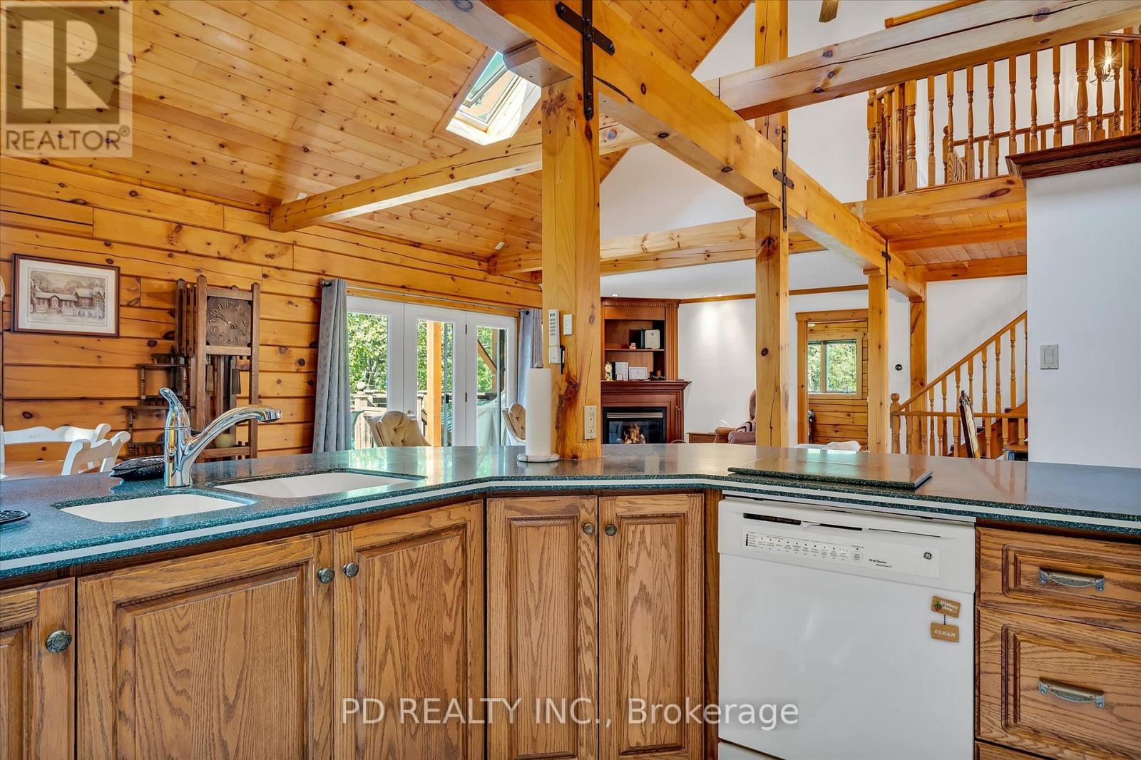 48 STURGEON GLEN ROAD - 21