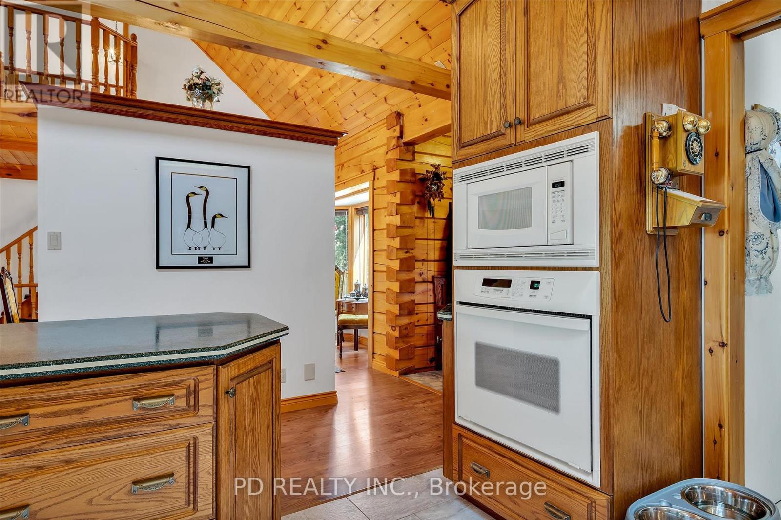 48 STURGEON GLEN ROAD - 24