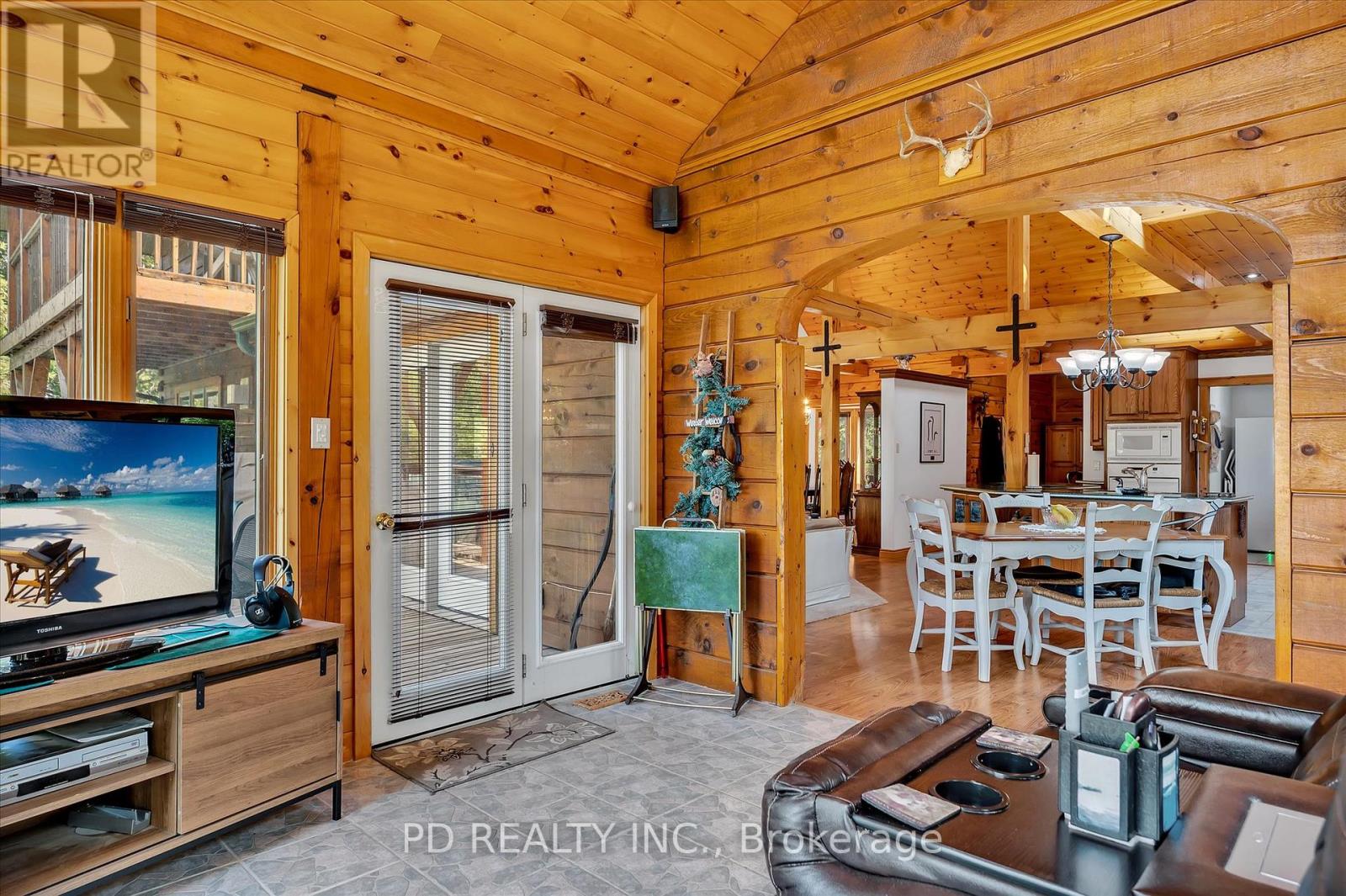 48 STURGEON GLEN ROAD - 28