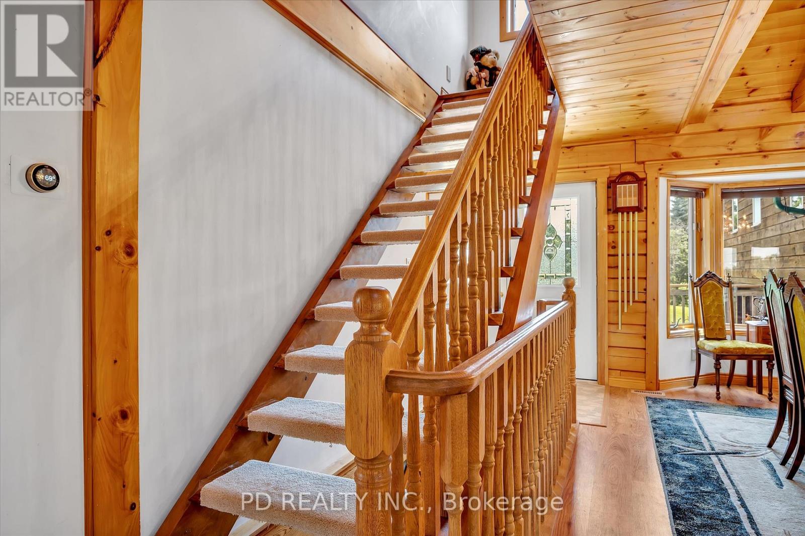 48 STURGEON GLEN ROAD - 37