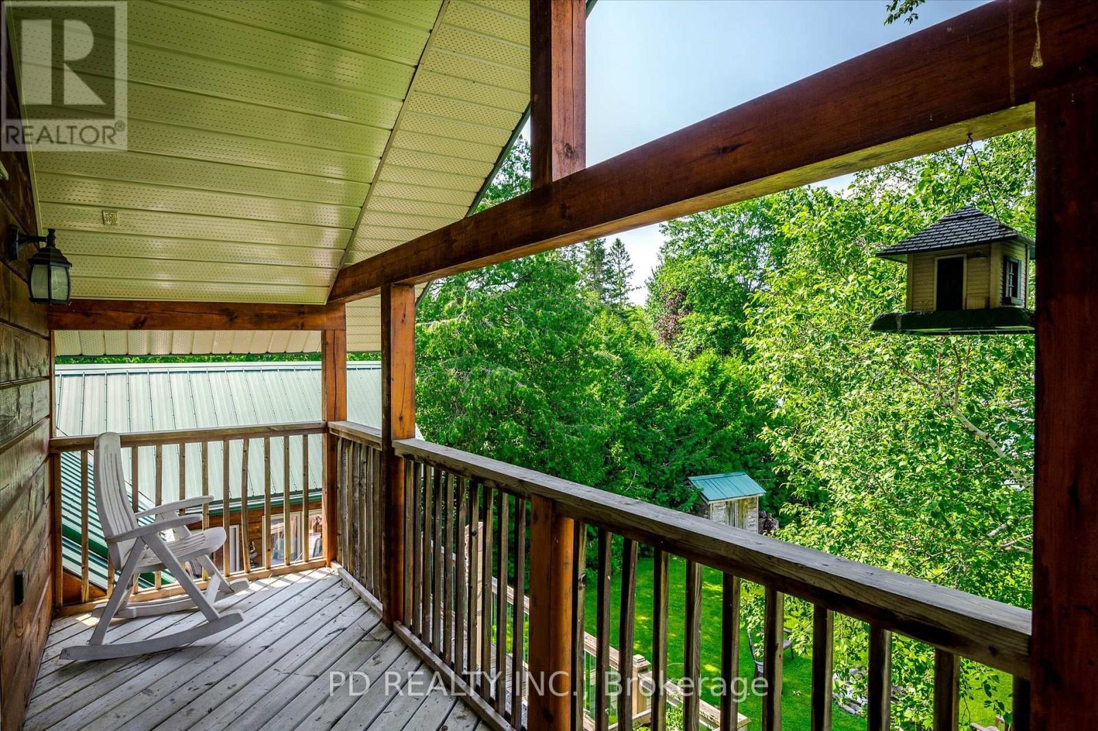48 STURGEON GLEN ROAD - 40