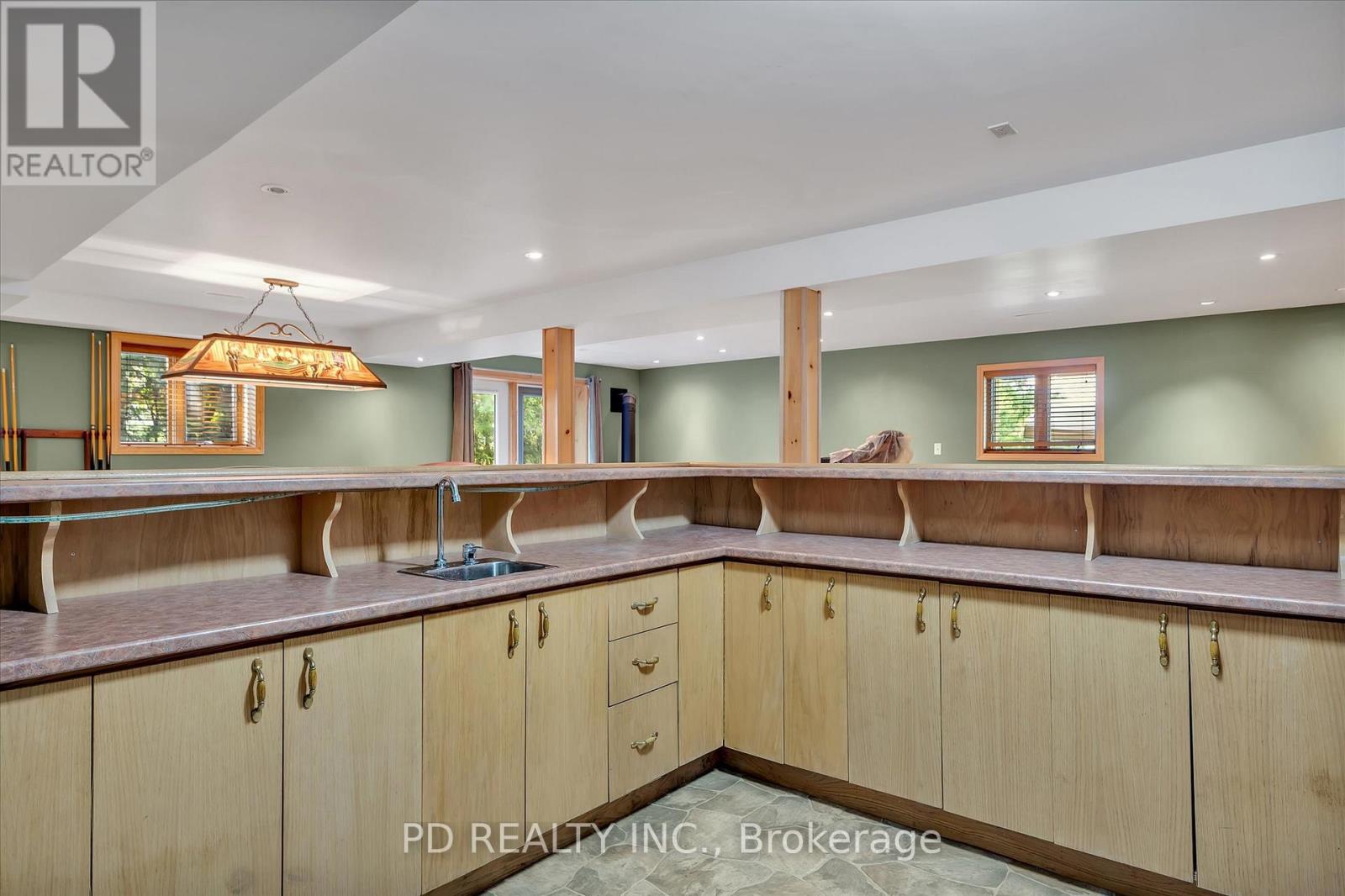 48 STURGEON GLEN ROAD - 45