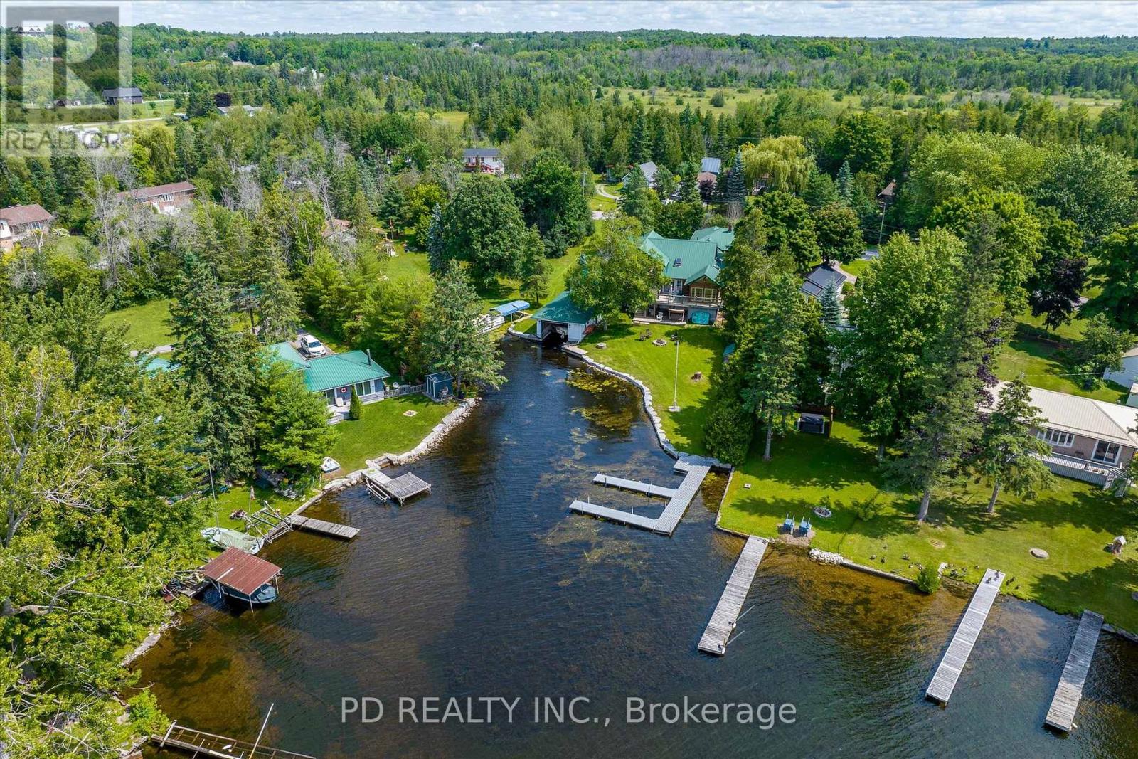 48 STURGEON GLEN ROAD - 8