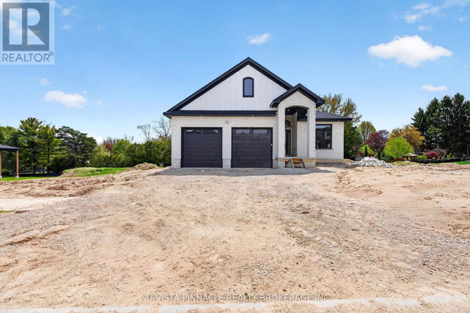 71 BASIL CRESCENT - 4
