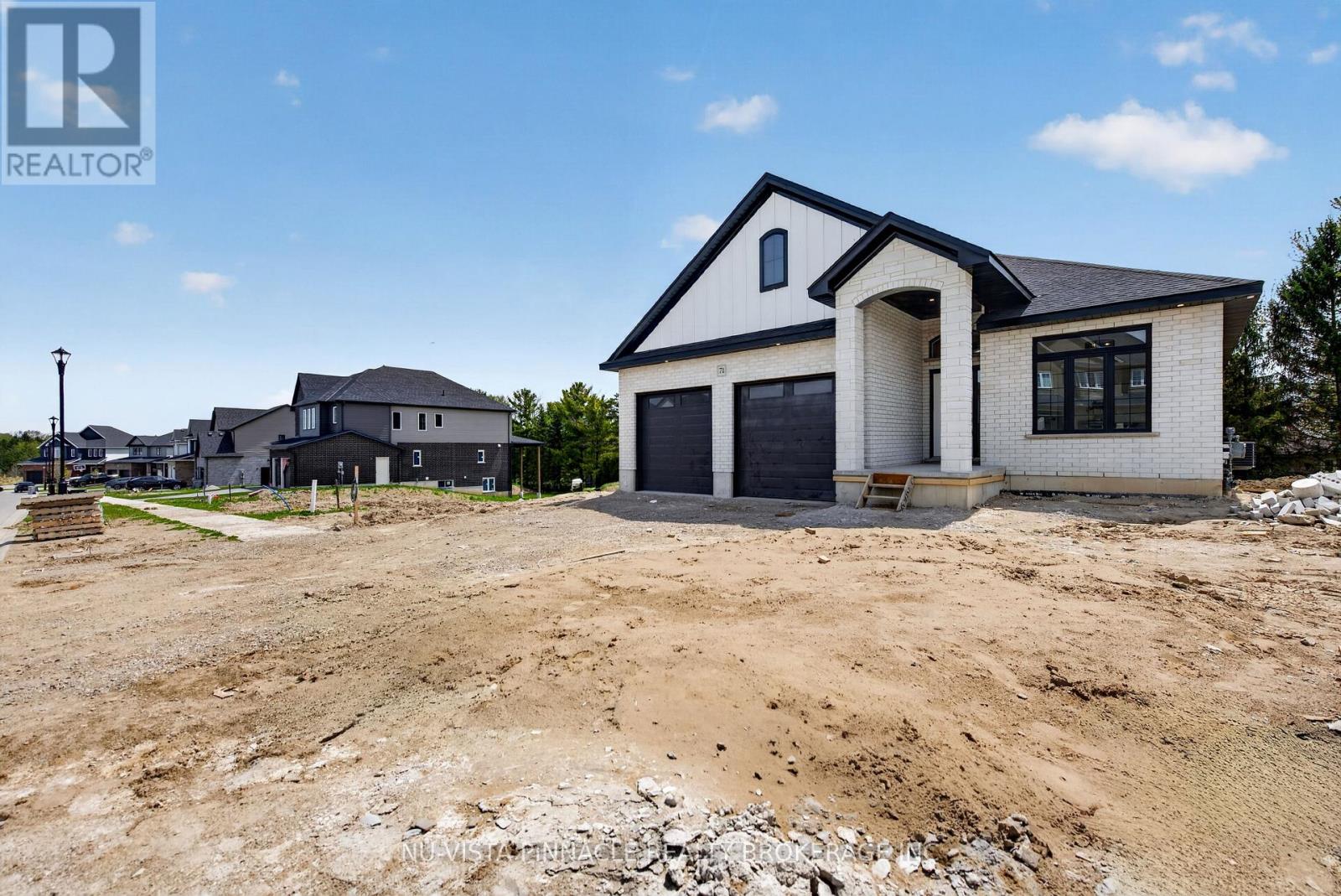 71 BASIL CRESCENT - 5