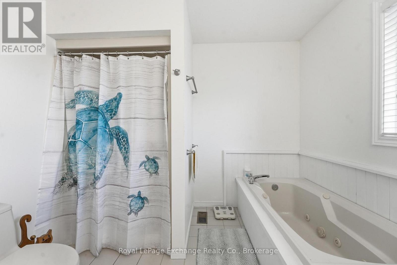 924 TANGLEWOOD DRIVE - 25