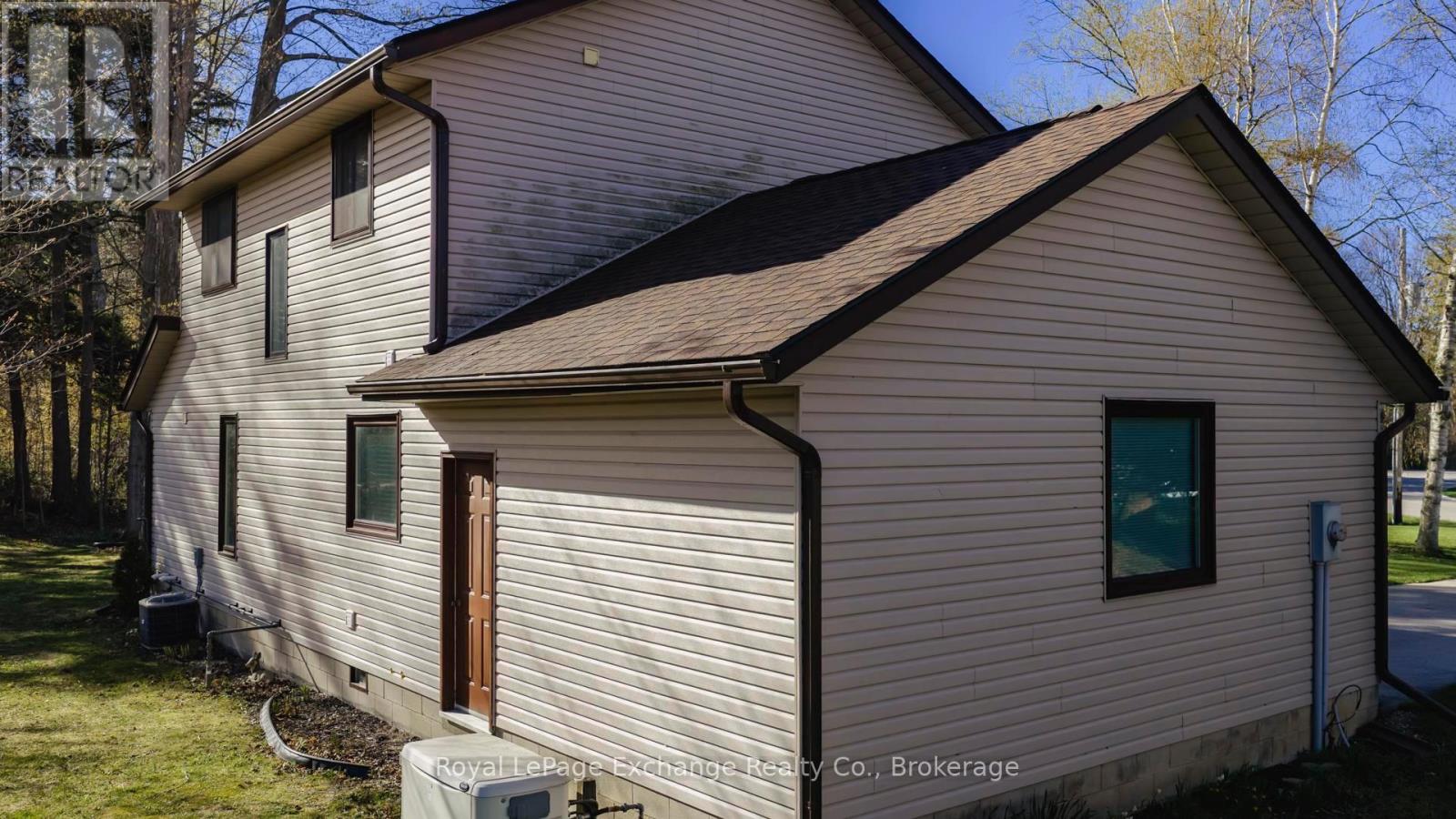 924 TANGLEWOOD DRIVE - 35
