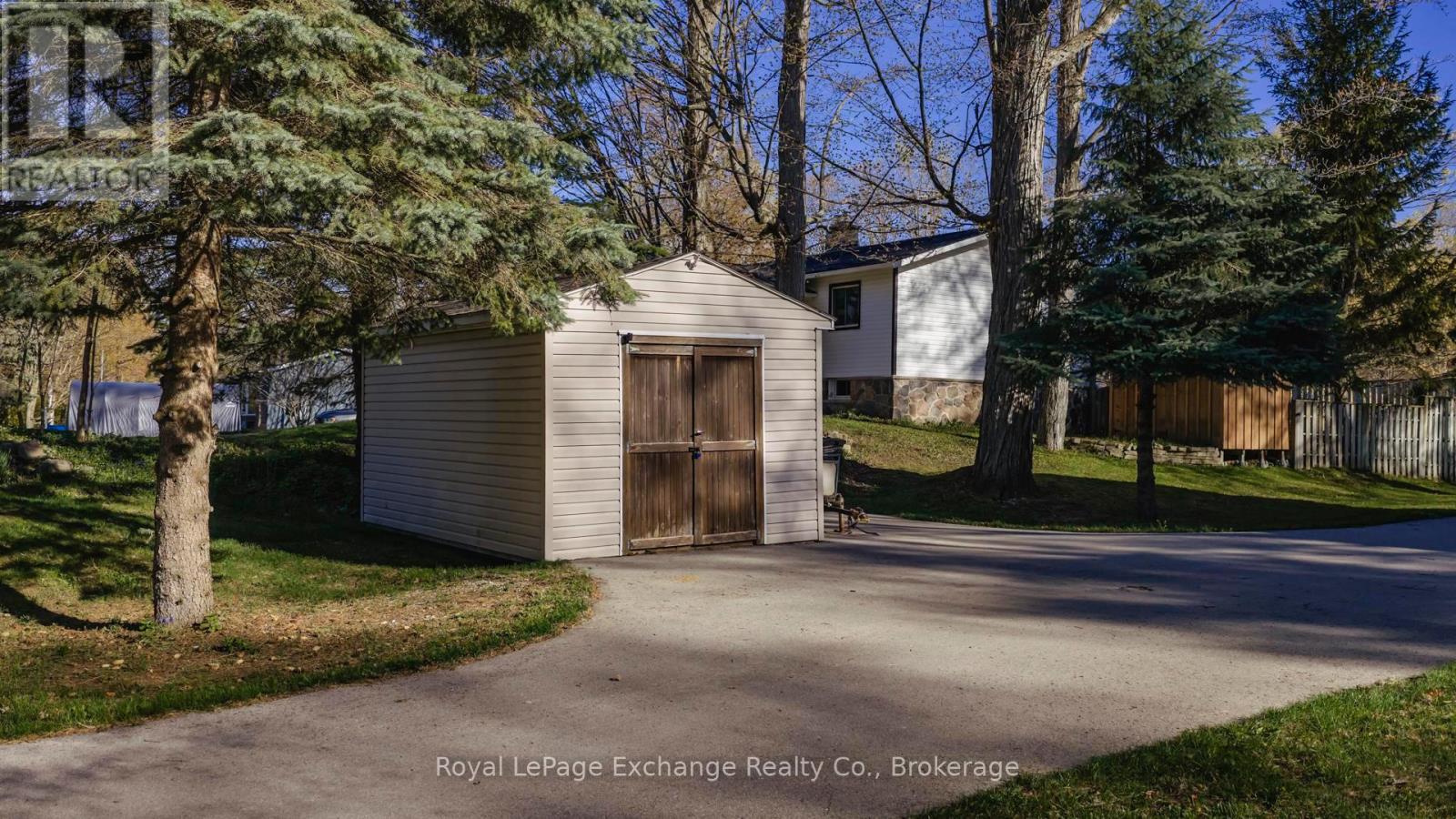 924 TANGLEWOOD DRIVE - 36