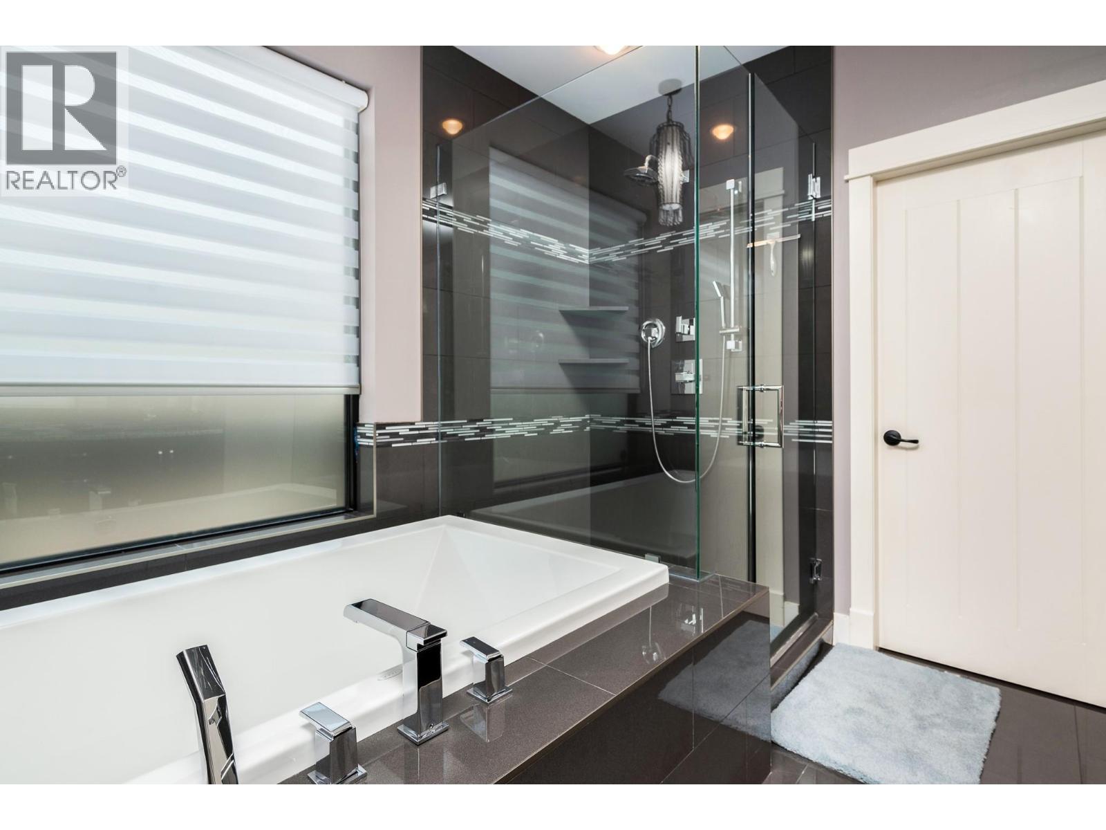 7436 Sun Peaks Drive, Vernon