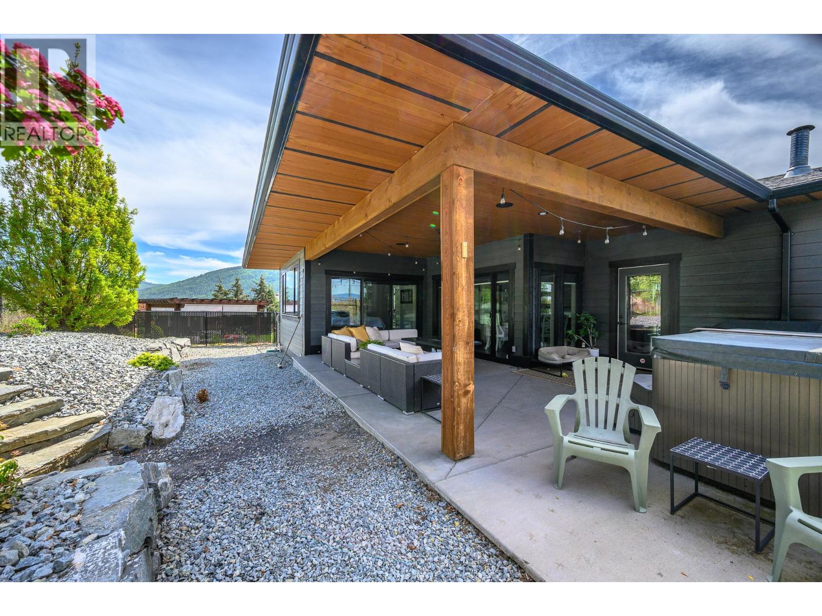 7436 Sun Peaks Drive, Vernon