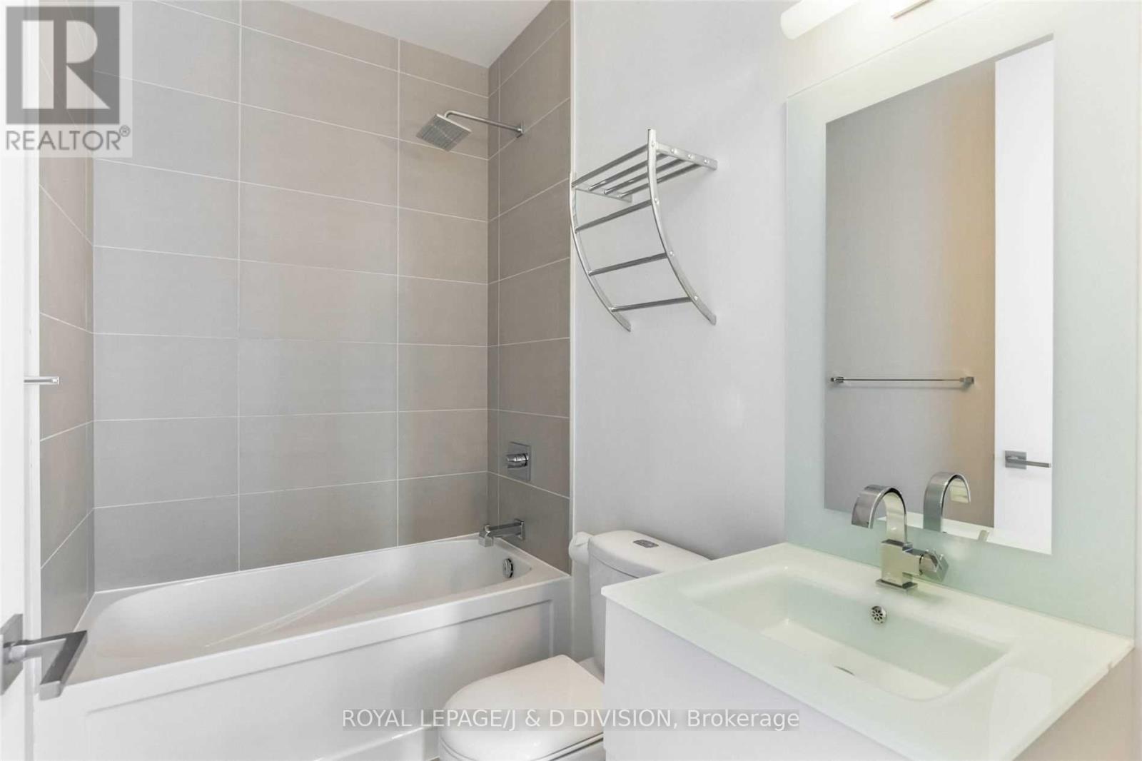 #1408 111 ST CLAIR AVENUE W - 16