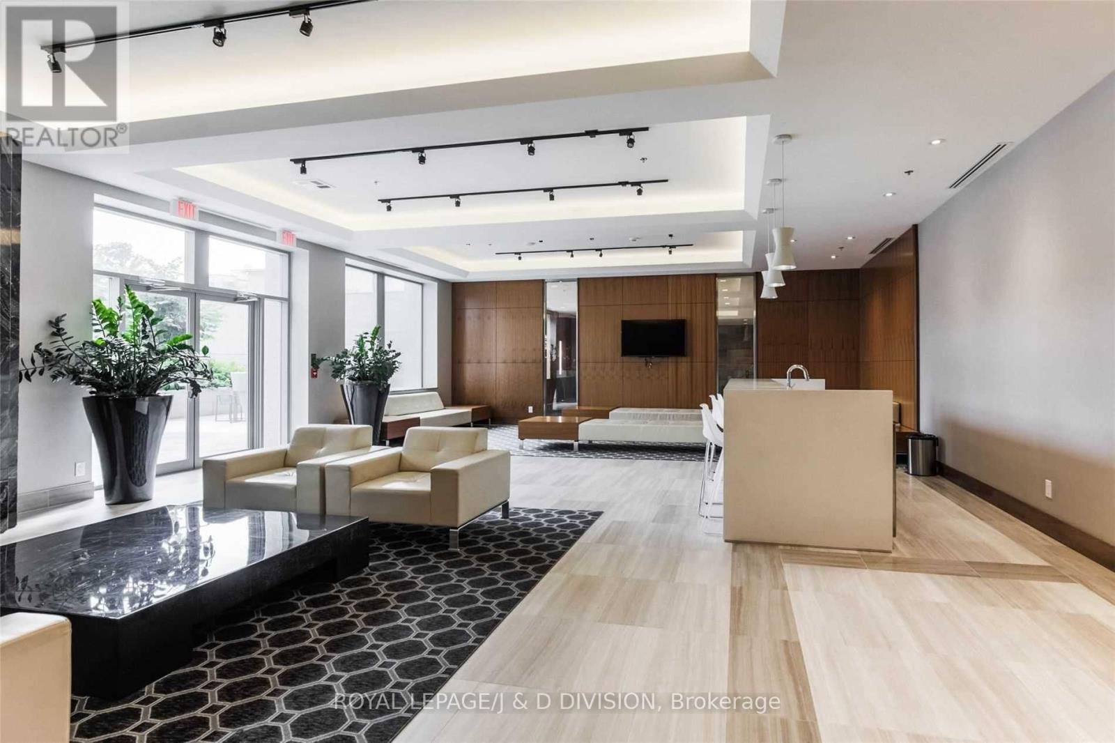 #1408 111 ST CLAIR AVENUE W - 29