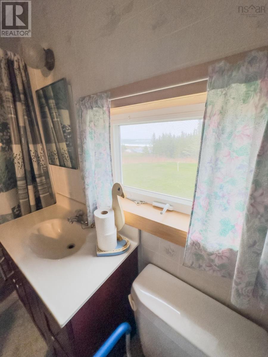 1359 Stoney Island Road - 10