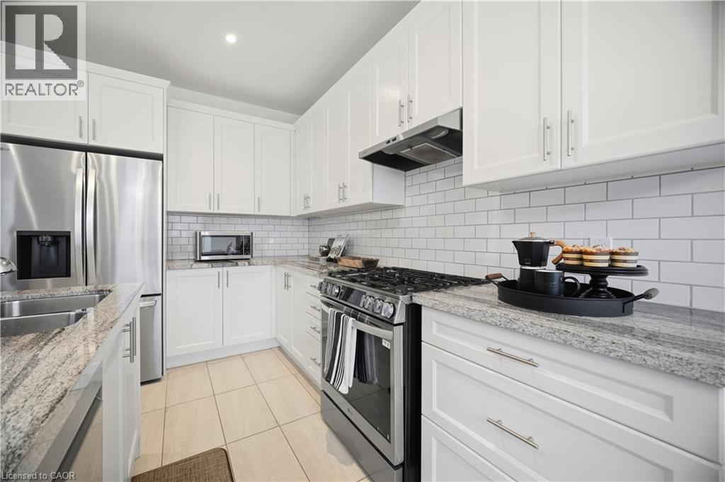 12 SHAWBRIDGE Court, Stoney Creek, Ontario, L8J0M8 — Photo 4