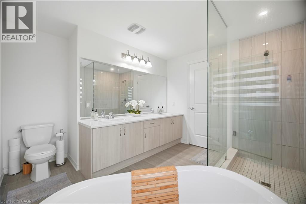12 SHAWBRIDGE Court, Stoney Creek, Ontario, L8J0M8 — Photo 16