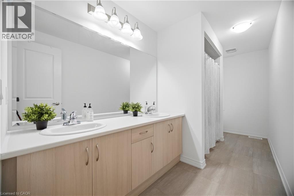 12 SHAWBRIDGE Court, Stoney Creek, Ontario, L8J0M8 — Photo 12
