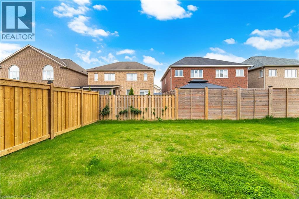 12 SHAWBRIDGE Court, Stoney Creek, Ontario, L8J0M8 — Photo 15