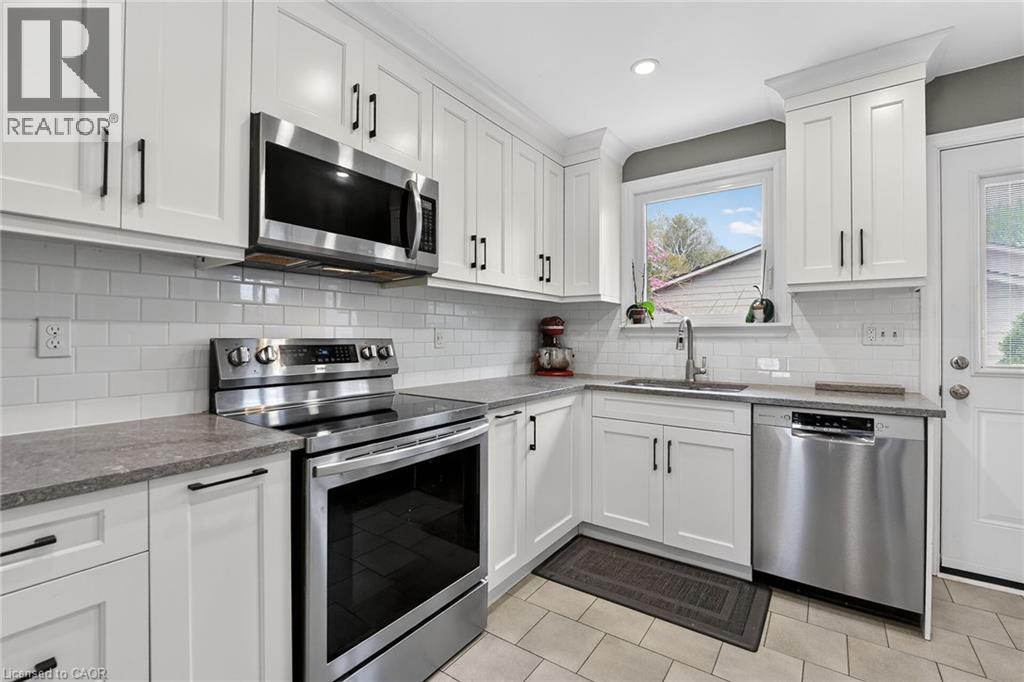 9 JULIANA Road, Grimsby, Ontario, L3M4J4 — Photo 41