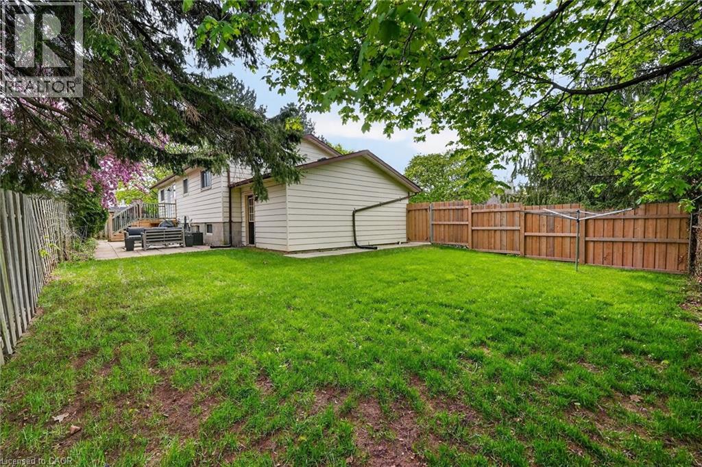 9 JULIANA Road, Grimsby, Ontario, L3M4J4 — Photo 23