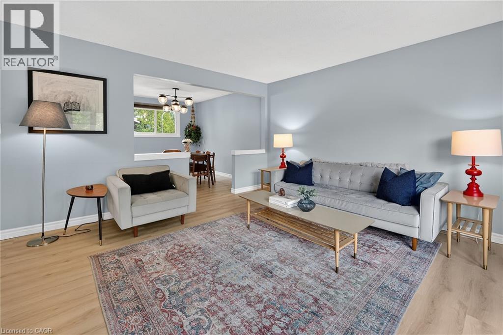 9 JULIANA Road, Grimsby, Ontario, L3M4J4 — Photo 3