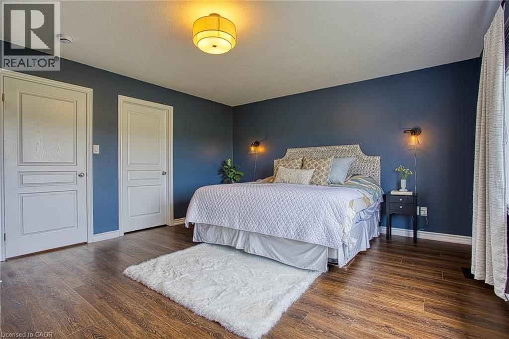 49 LAMPMAN Drive, Grimsby, Ontario, L3M0E5 — Photo 6
