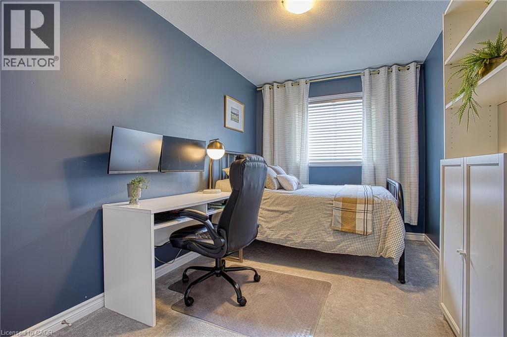 49 LAMPMAN Drive - 25
