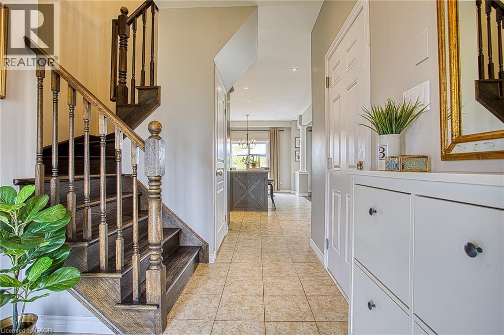 49 LAMPMAN Drive - 6