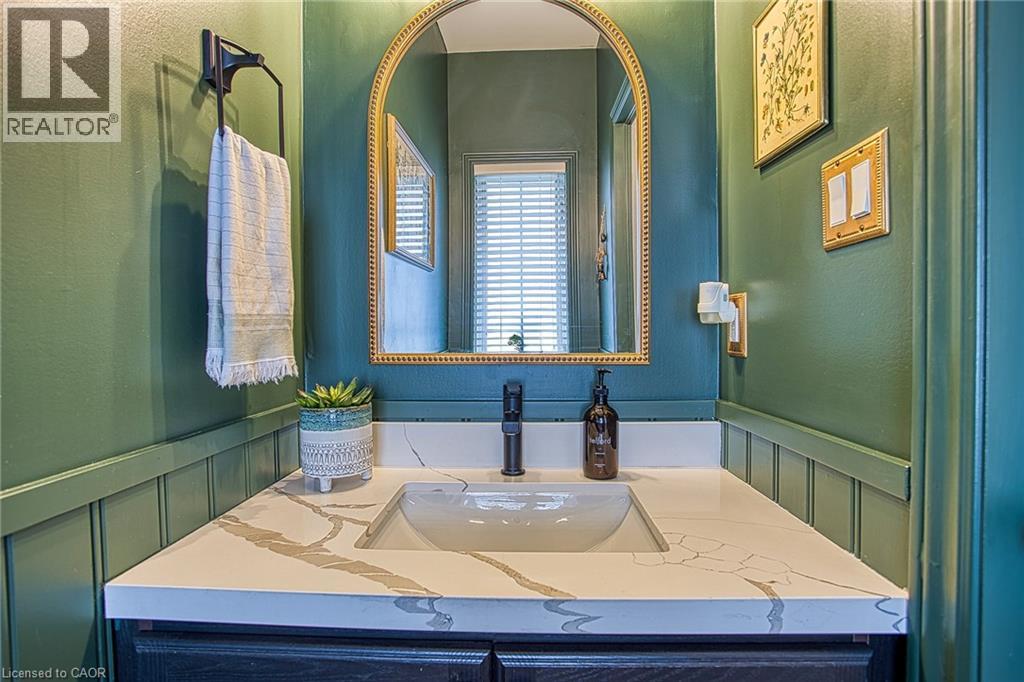 49 LAMPMAN Drive - 7