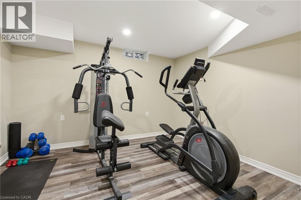 75 HANDORF Drive, Cambridge, Ontario, N3C3Y3 — Photo 29