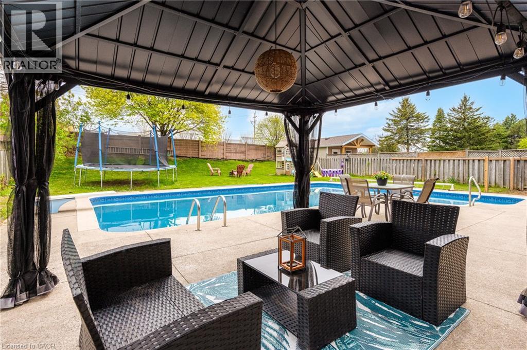 75 HANDORF Drive, Cambridge, Ontario, N3C3Y3 — Photo 43