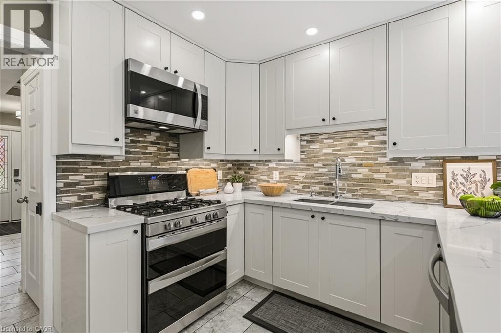 75 HANDORF Drive - 8
