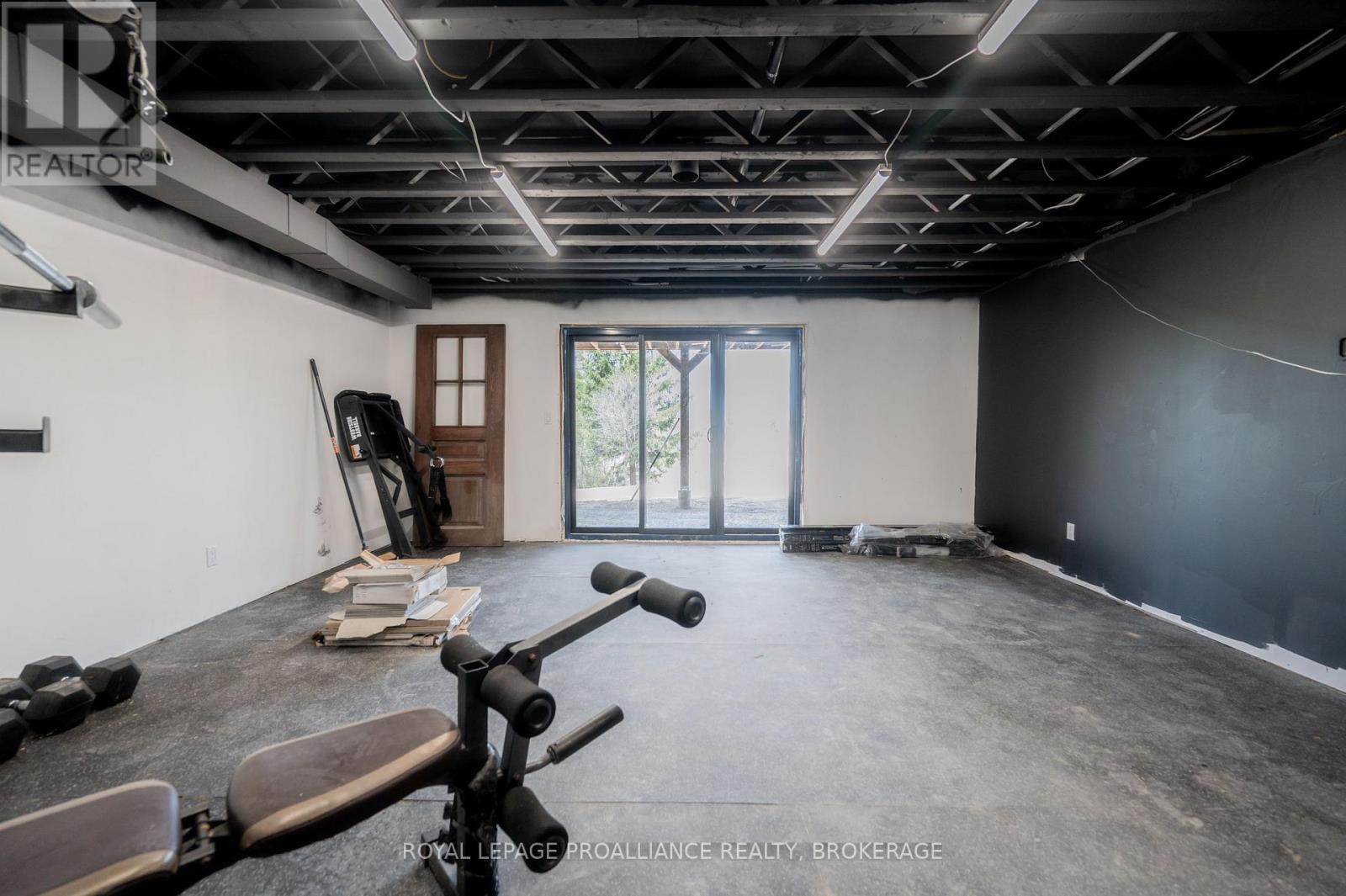 2924 HIGHWAY 2 - 41
