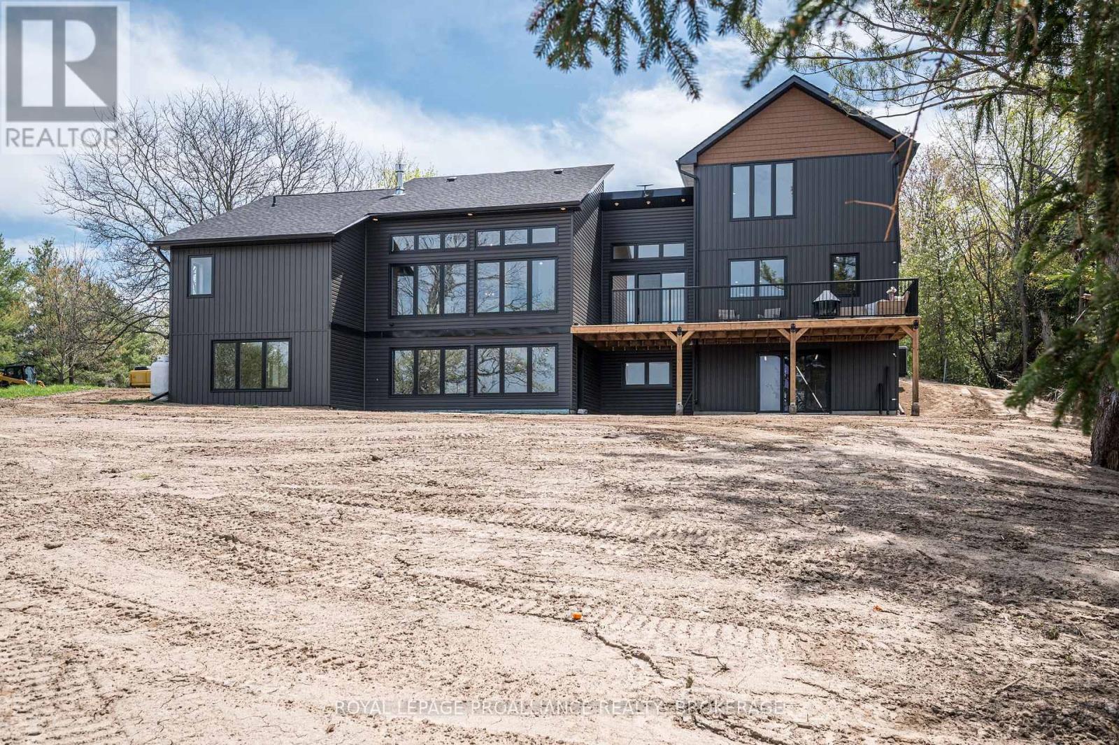 2924 HIGHWAY 2 - 44